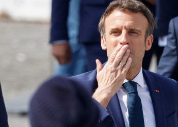 ماكرون يلتقي عدداً من المسؤولين في نيويورك على رأسهم الرئيس الإيراني
