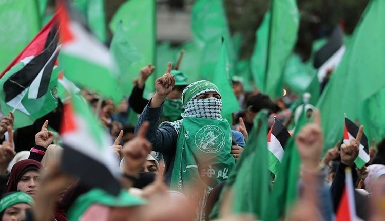 خبير فلسطيني: قرار “حماس” استئناف العلاقات مع سوريا اتخذ بالإجماع