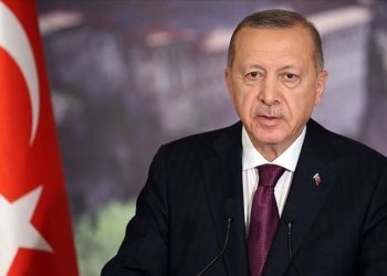 تعديل دستوري يتعلق بارتداء الحجاب يطرحه أردوغان