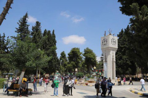 الجامعة الاردنية : قرارات فصل بحق 14 طالبا بعد مشاجرة جماعية